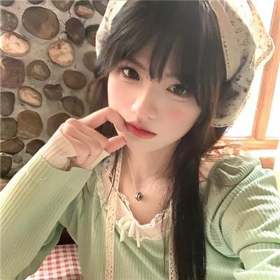 饱餐秀色